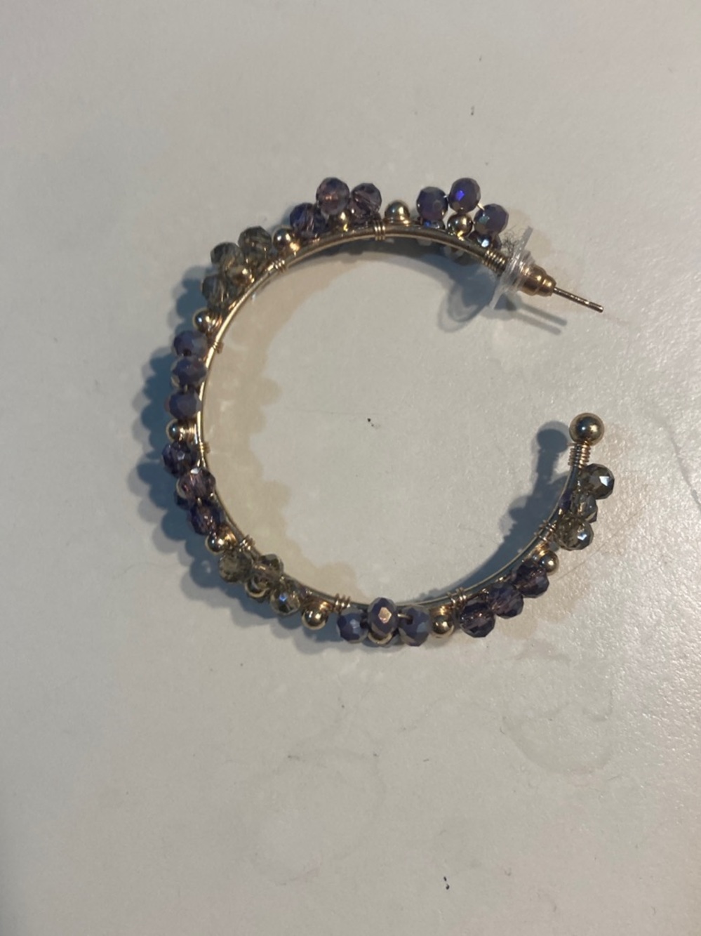Beautiful purple beaded flower hoops gold plated - Picture 4 of 5